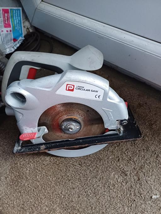 Buy & Sell Lancashire Blackburn with Darwen - Photos for PERFORMANCE POWER 1200W CIRCULAR SAW £15