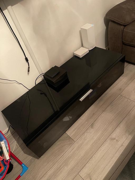 Buy & Sell East London Beckton - East London - Photos for Gloss black tv cabinet