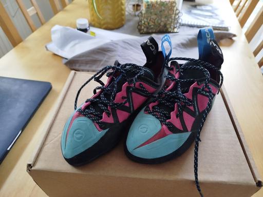 Buy & Sell Gloucestershire Gloucester - Photos for women's Scarpa climbing shoes new size 4