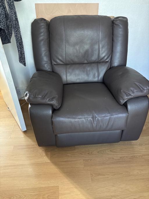 Buy & Sell South West London Balham - South West London - Photos for Comfy Recliner Armchair