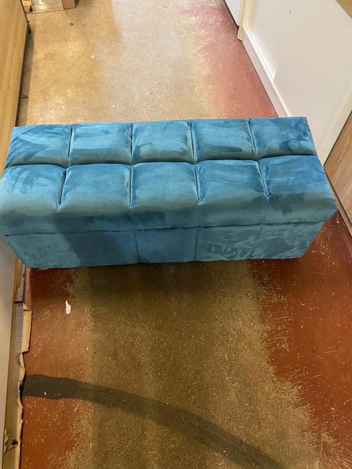 Buy & Sell Warwickshire Warwick - Photos for Maisie Velvet Ottoman - Blue