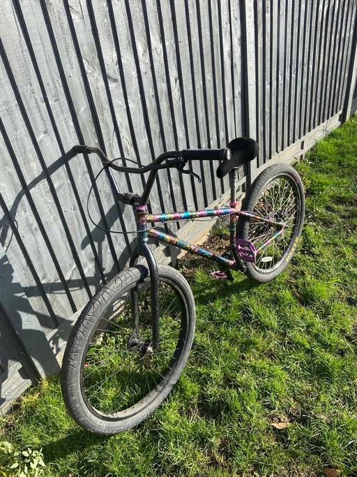 Buy & Sell East London Walthamstow - East London - Photos for Mafia bike Medusa splattered 26inch