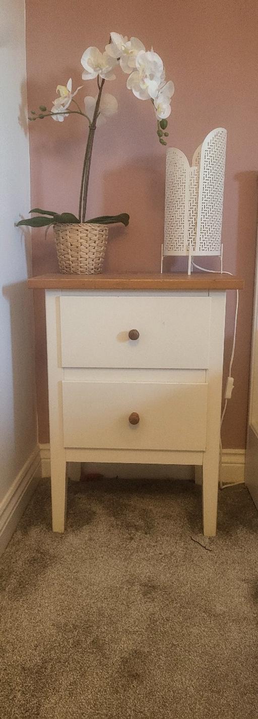 Buy & Sell West Midlands Sandwell - Photos for Bedside table