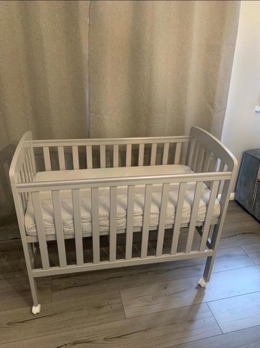 Buy & Sell South West London Streatham - South West London - Photos for Cot bed