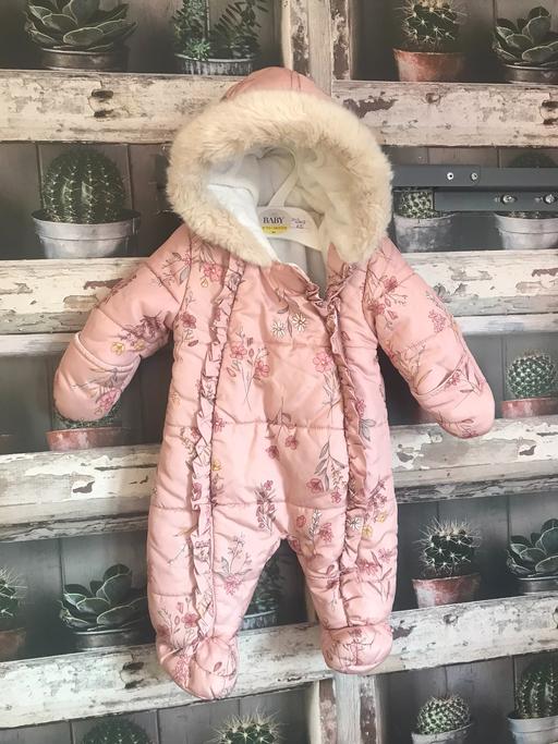 Buy & Sell Northumberland Hartford - Northumberland - Photos for GIRLS FLORAL SNOWSUIT FOR GIRL 0-3 MONTHS