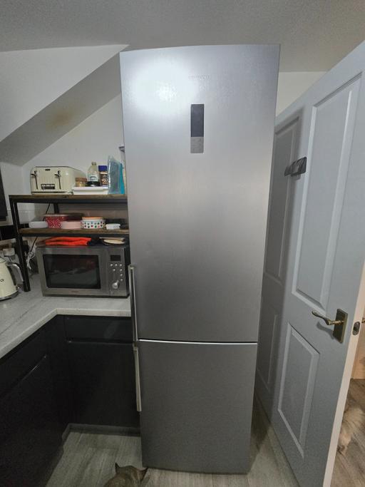 Buy & Sell Vale of Glamorgan - Wales Barry - CF63 - Photos for Kenwood frost free fridge freezer