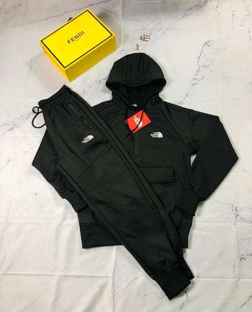 Buy & Sell Greater Manchester Manchester - Photos for The north face tracksuit