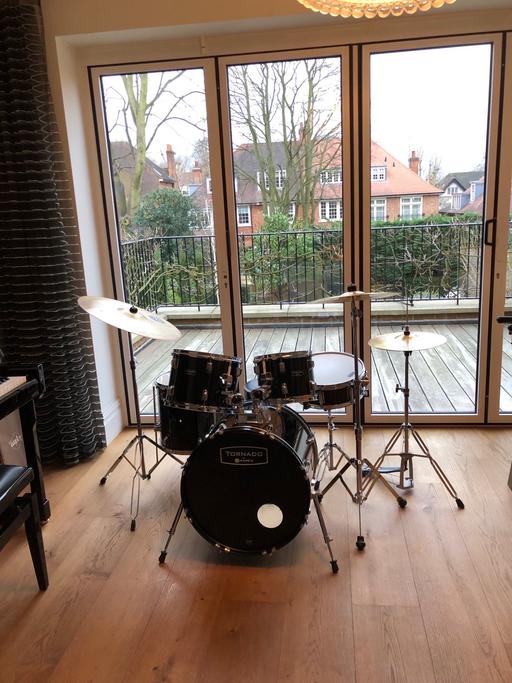 Buy & Sell North West London Camden - Photos for Mapex Venus 22'' 5pc Drum Kit, Black Galaxy