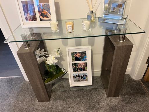 Buy & Sell Essex Brentwood - Photos for Consol table