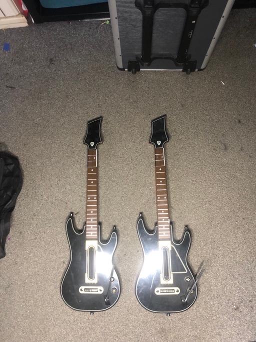 Buy & Sell South East London Croydon - Photos for Guitar hero x2