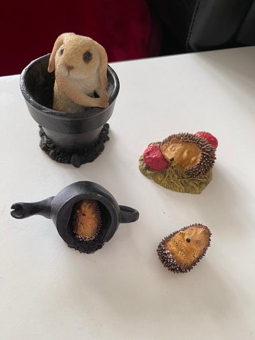 Buy & Sell South East London Peckham - South East London - Photos for Hedgehog 🦔 & Rabbit Small Flower Pot