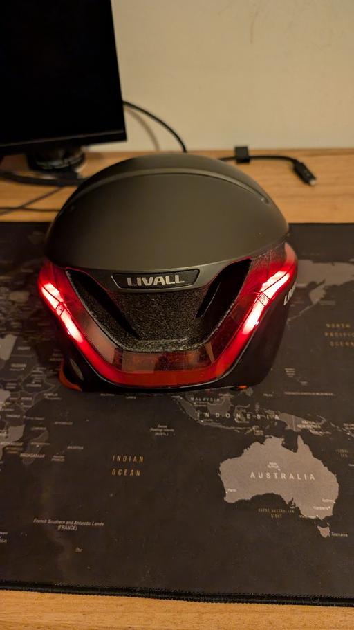 Buy & Sell South East London Bickley - South East London - Photos for Livall Evo21 Smart Leisure Helmet Dark Night