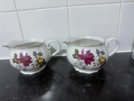 Buy & Sell South East London Peckham - South East London - Photos for Vintage English Floral jug milk jug cream