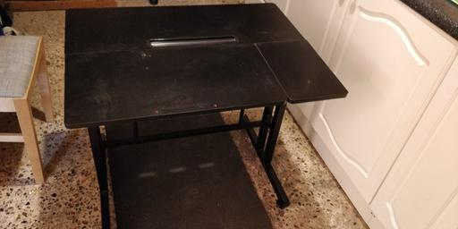 Buy & Sell Bedfordshire Central Bedfordshire - Photos for Sit/Stand black desk