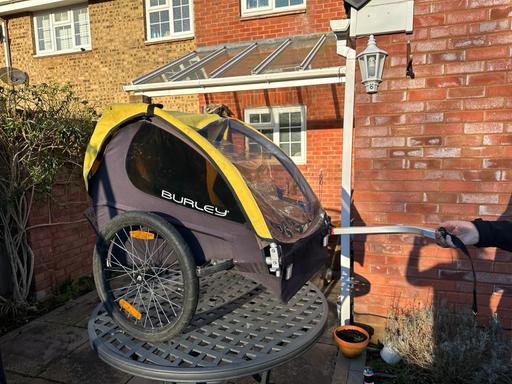 Buy & Sell Surrey Elmbridge - Photos for Burley Bee double bike trailer