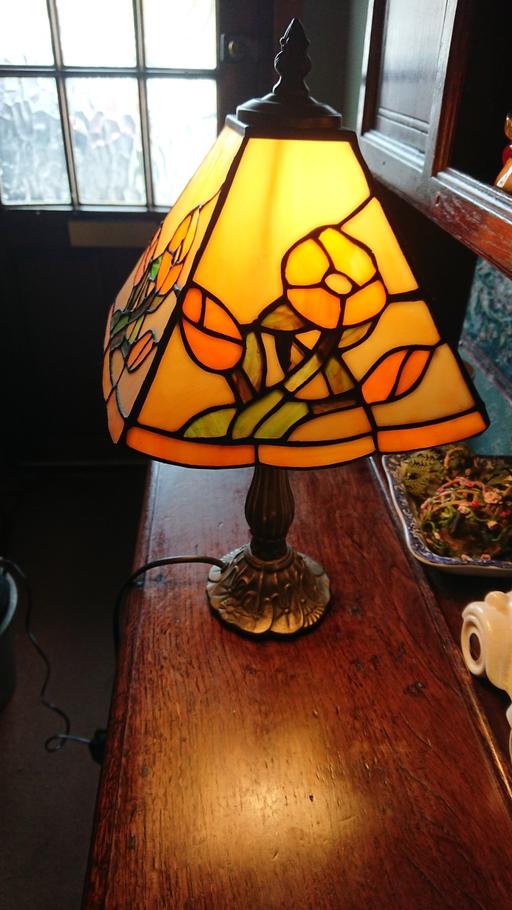 Buy & Sell West Midlands Birmingham - Photos for Tiffany style table lamp