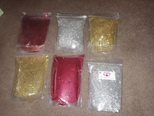 training West Midlands Wolverhampton - Photos for six new 1KG bags of glitter, 3 colours