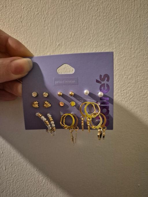 Buy & Sell Greater Manchester Manchester - Photos for new Claires 9pk Earrings