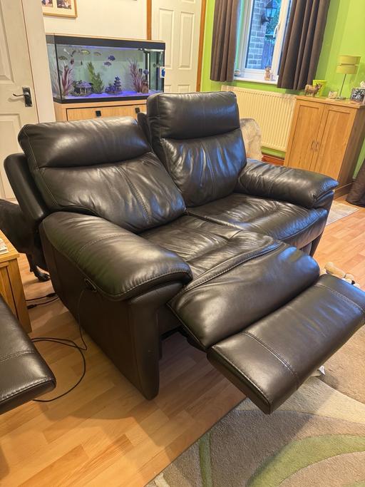 Buy & Sell Bracknell Forest College Town - Bracknell Forest - Photos for Leather recliner sofa’s