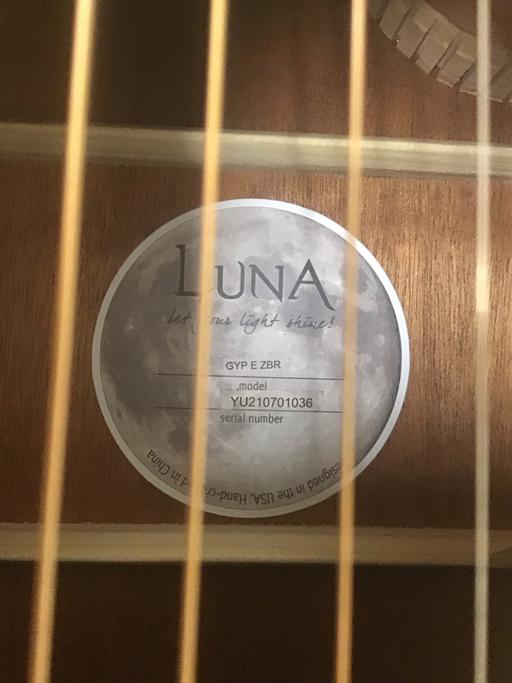 Buy & Sell Surrey Guildford - Photos for Luna guitar