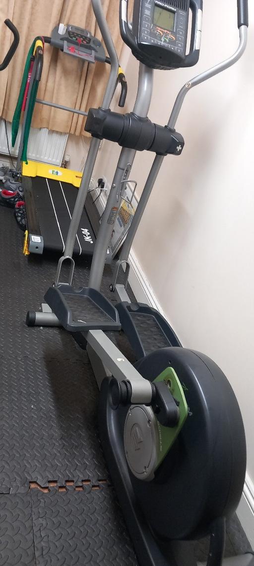 Buy & Sell North London Oakwood - North London - Photos for Cross trainer