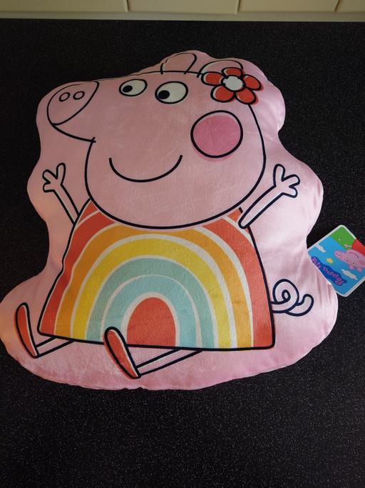 Buy & Sell Leicestershire Charnwood - Photos for Soft Peppa pig cushion