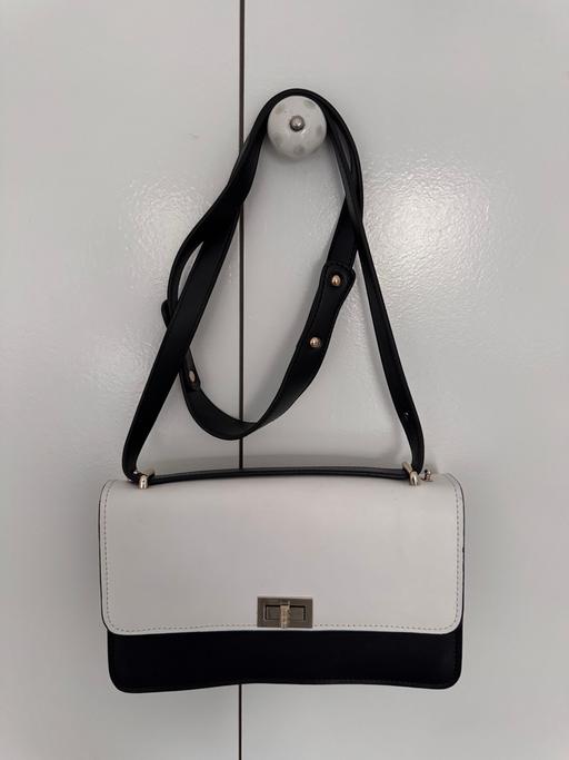 Buy & Sell North West London Hampstead - North West London - Photos for Shoulderbag