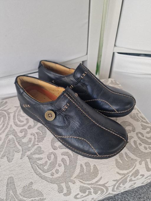 Buy & Sell West Midlands Sandwell - Photos for Clarks Leather size 5 shoes