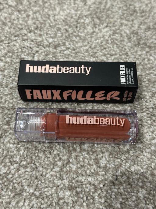 Buy & Sell Hampshire Southampton - Photos for Huda beauty lip gloss faux filter