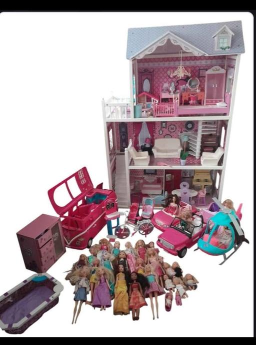 Buy & Sell West Yorkshire Leeds - Photos for Barbie Dream House with accessories