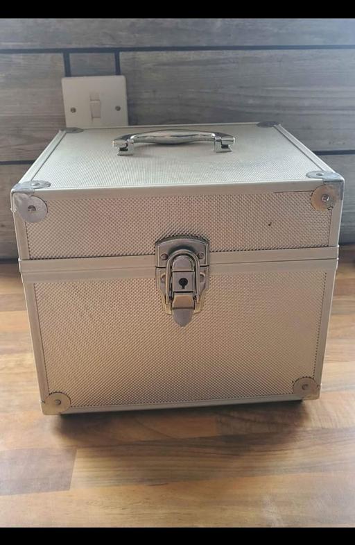 Buy & Sell West Yorkshire Leeds - Photos for Beauty/ make up box