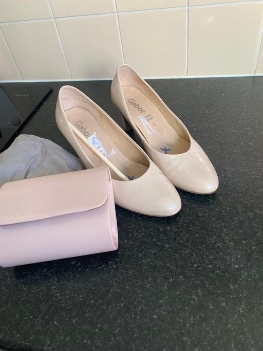 Buy & Sell West Midlands Sandwell - Photos for Size 5 shoes & bag natural patent £10