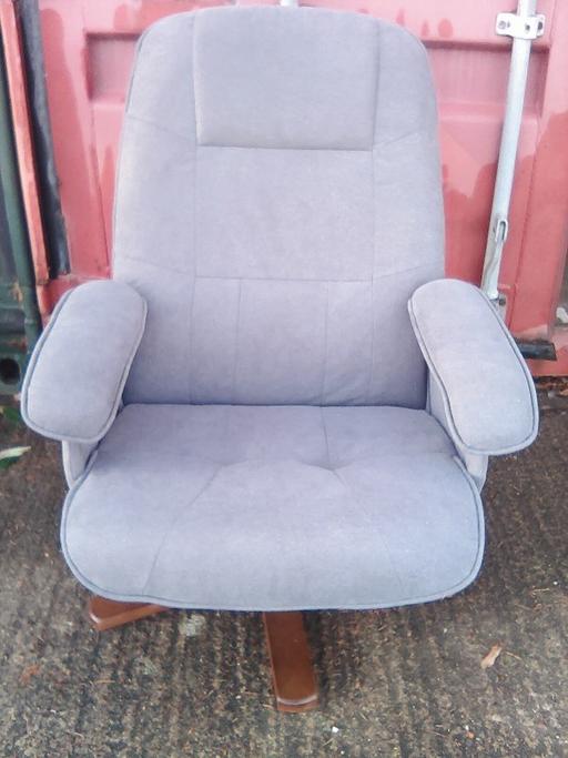 Buy & Sell North Northamptonshire Kettering - North Northamptonshire - Photos for HOMCOM Swivel Armchair