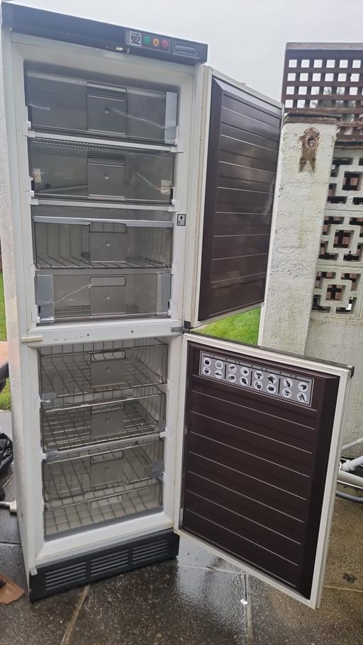 Buy & Sell East London Gallows Corner - East London - Photos for Freestanding Tall Freezer