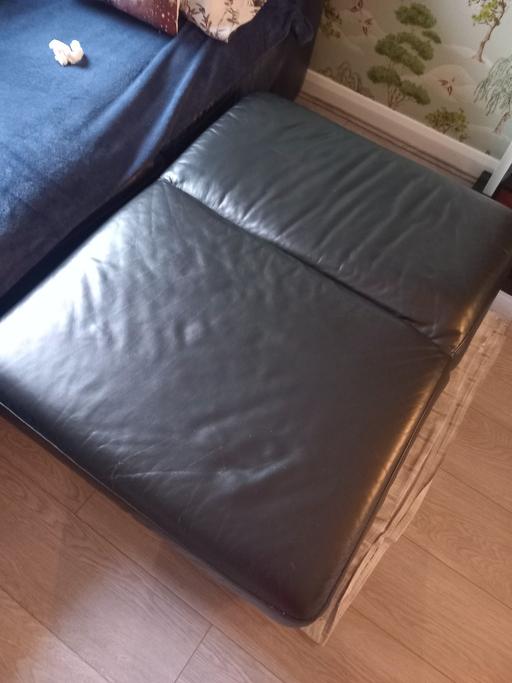 Buy & Sell Nottinghamshire Gedling - Photos for OTTOMAN LEATHER FOOTSTOOL