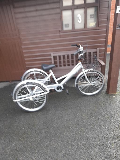 Buy & Sell South West London Tolworth - South West London - Photos for three wheel bicycle. £60.00