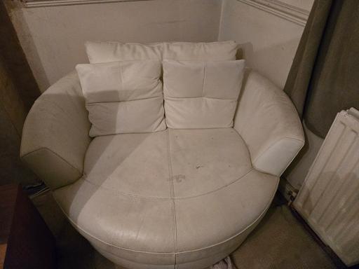 Buy & Sell West Midlands Dudley - Photos for White Leather Cuddle Chair