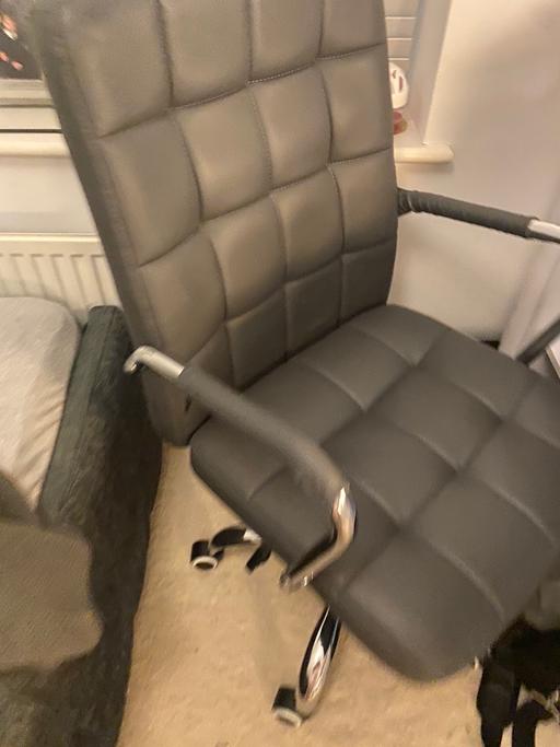 Buy & Sell Lancashire Blackburn with Darwen - Photos for Grey desk chair