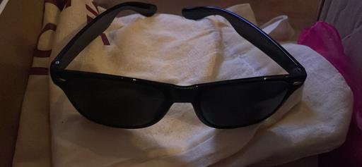 Buy & Sell Shropshire Telford and Wrekin - Photos for 21 black mans sun glasses