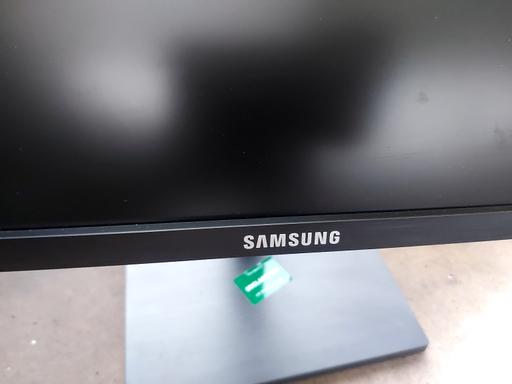 Buy & Sell Buckinghamshire George Green - Sutton - Photos for 19 inch Samsung monitor