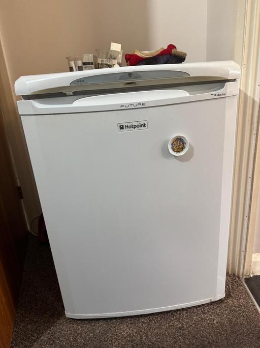 Buy & Sell Leicestershire Charnwood - Photos for Hotpoint Under Counter Freestanding Fridge