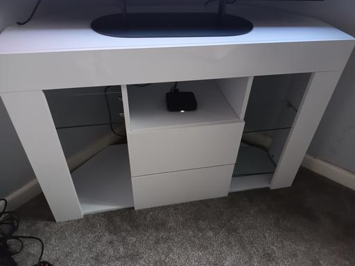 Buy & Sell Peterborough Orton Brimbles - Peterborough - Photos for Television corner unit