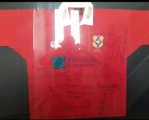 Buy & Sell Greater Manchester Salford - Photos for tonga signed rugby shirt