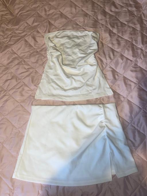 Buy & Sell West Midlands Birmingham - Photos for Bershka white skort and bandeau co-ord