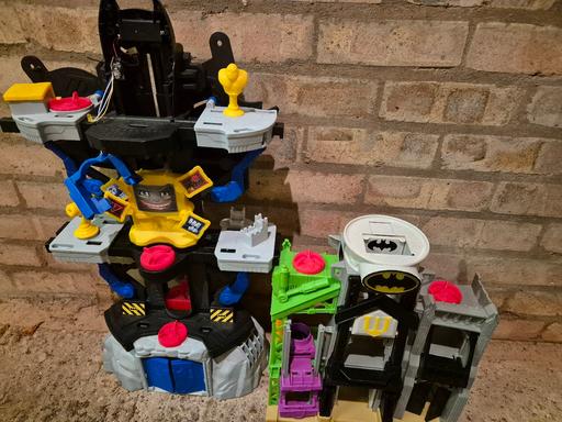 Buy & Sell West Midlands Birmingham - Photos for Batman and Joker car toy garages