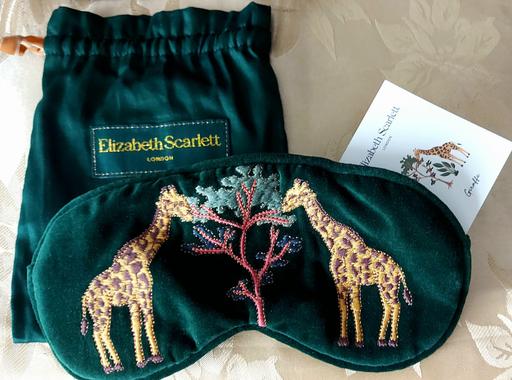 Buy & Sell South East London West Norwood - South East London - Photos for Elizabeth Scarlet Velvet Sleep Mask Unused