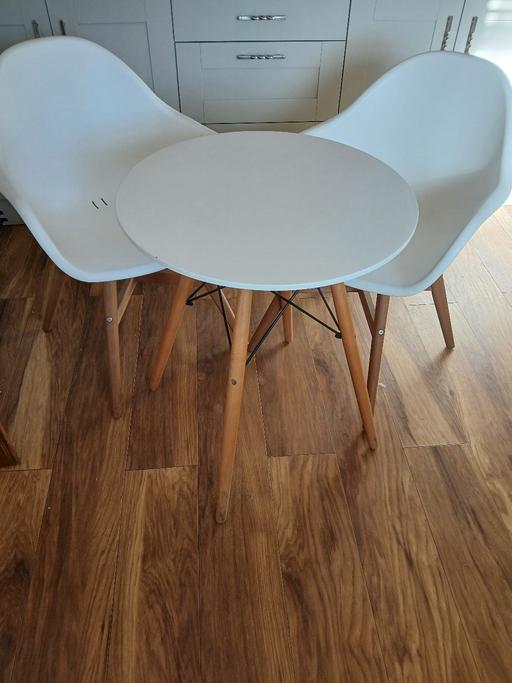 Buy & Sell Westmorland and Furness Arnside - Westmorland and Furness - Photos for Table & 2 chairs Ikea