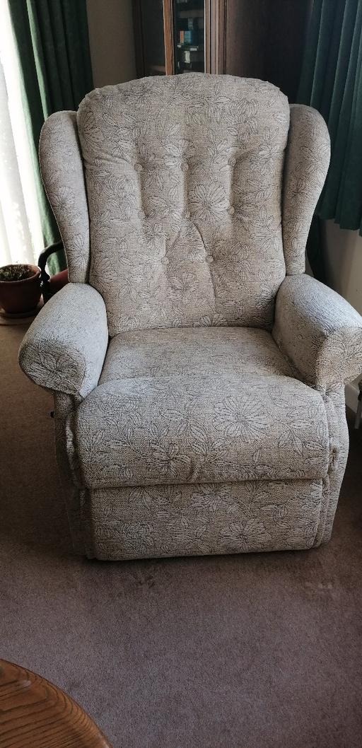 Buy & Sell Hampshire Eastleigh - Photos for Recliner Arm Chair