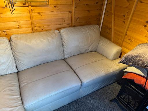 Buy & Sell South Yorkshire Barnsley - Photos for Leather sofa