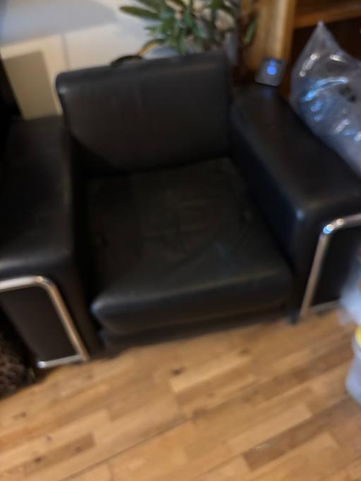 Buy & Sell South East London Kidbrooke - South East London - Photos for Italian black leather 3 seater sofa & 2 armc